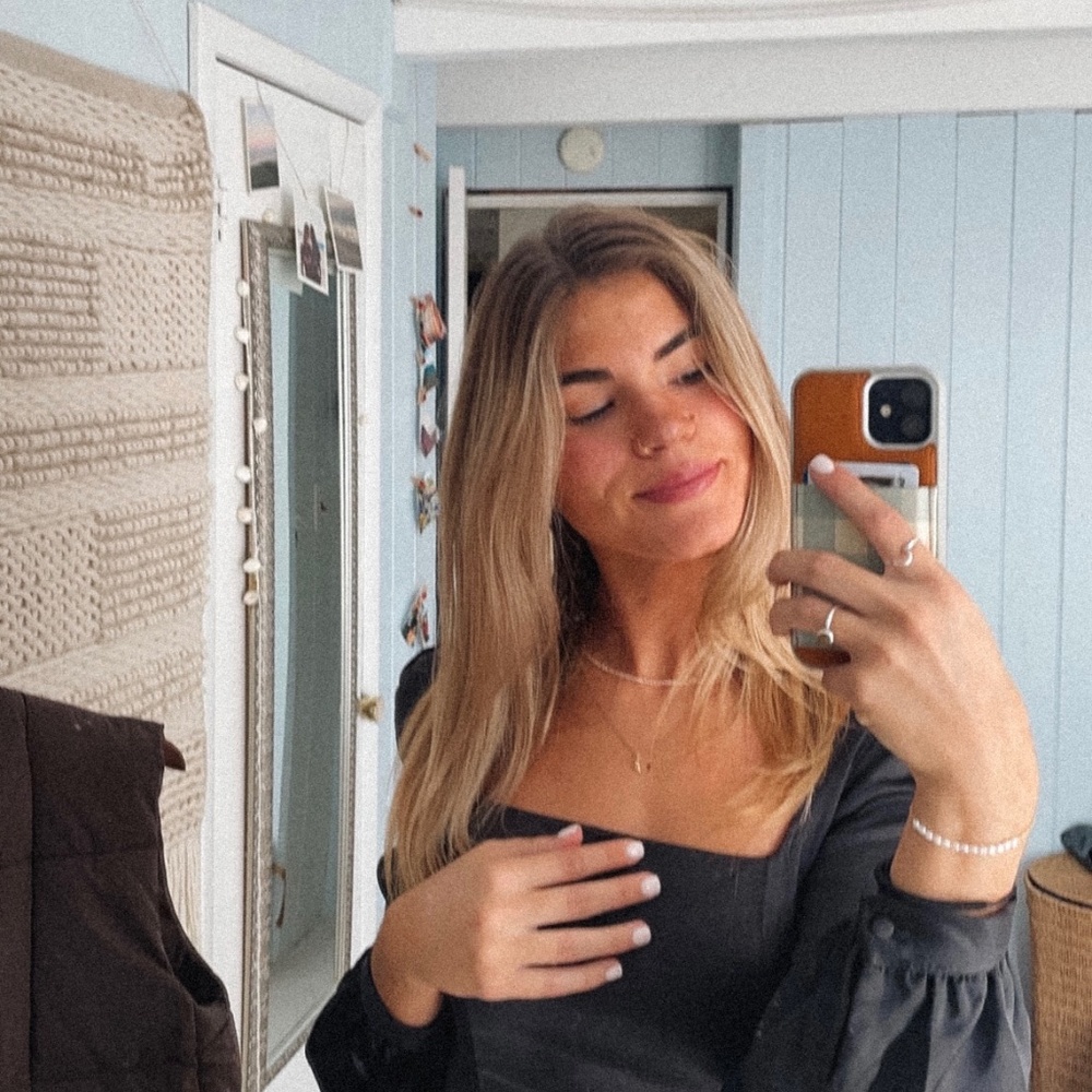 Meet your Posher, Emma